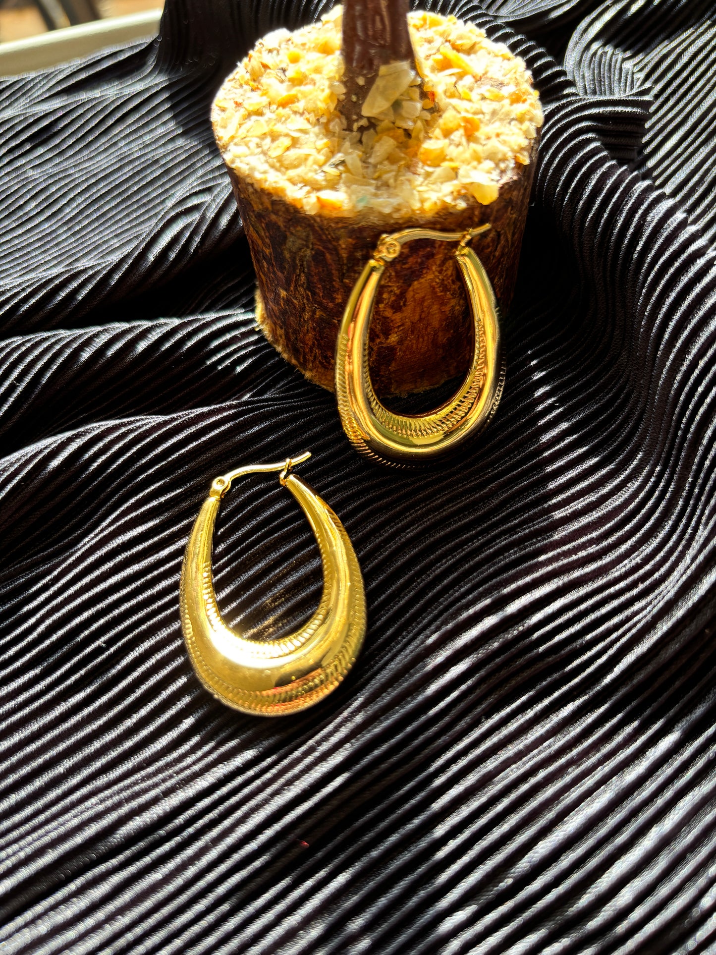 Oval textured Hoop Earrings