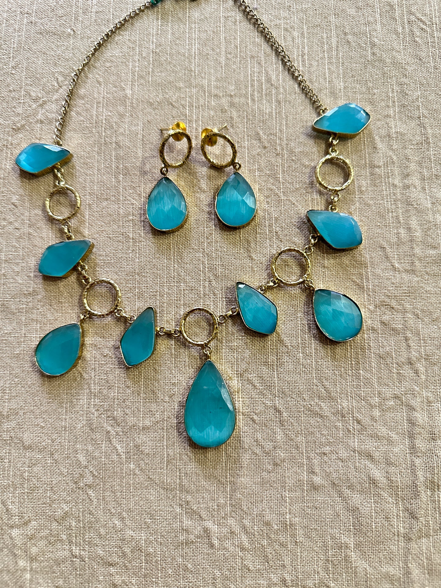 Phiroza Stone Necklace set with earrings