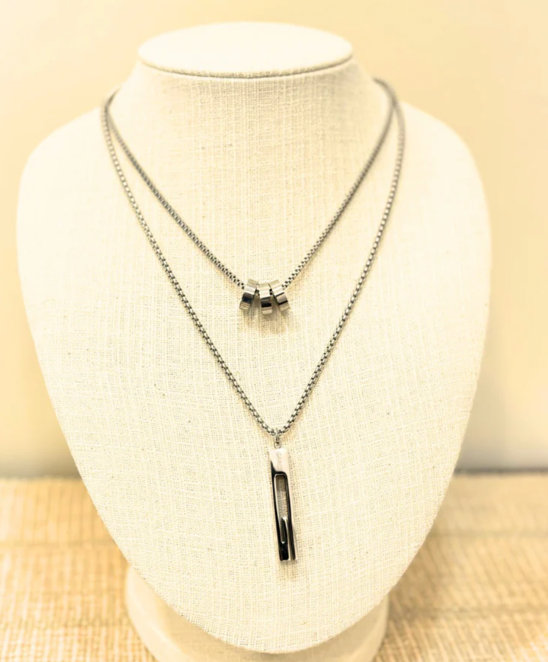 Double Layered Pendant Chain
