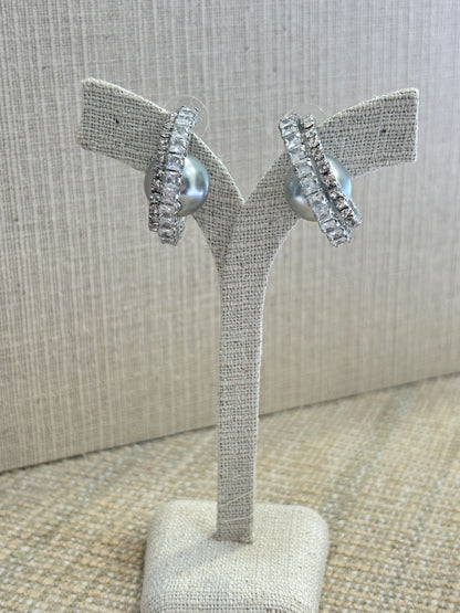 Grey Pearl Earrings