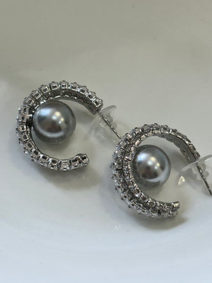 Grey Pearl Earrings