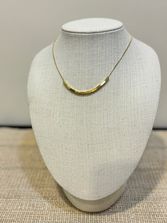 https://blingupp.com/products/gold-dazzle-necklace