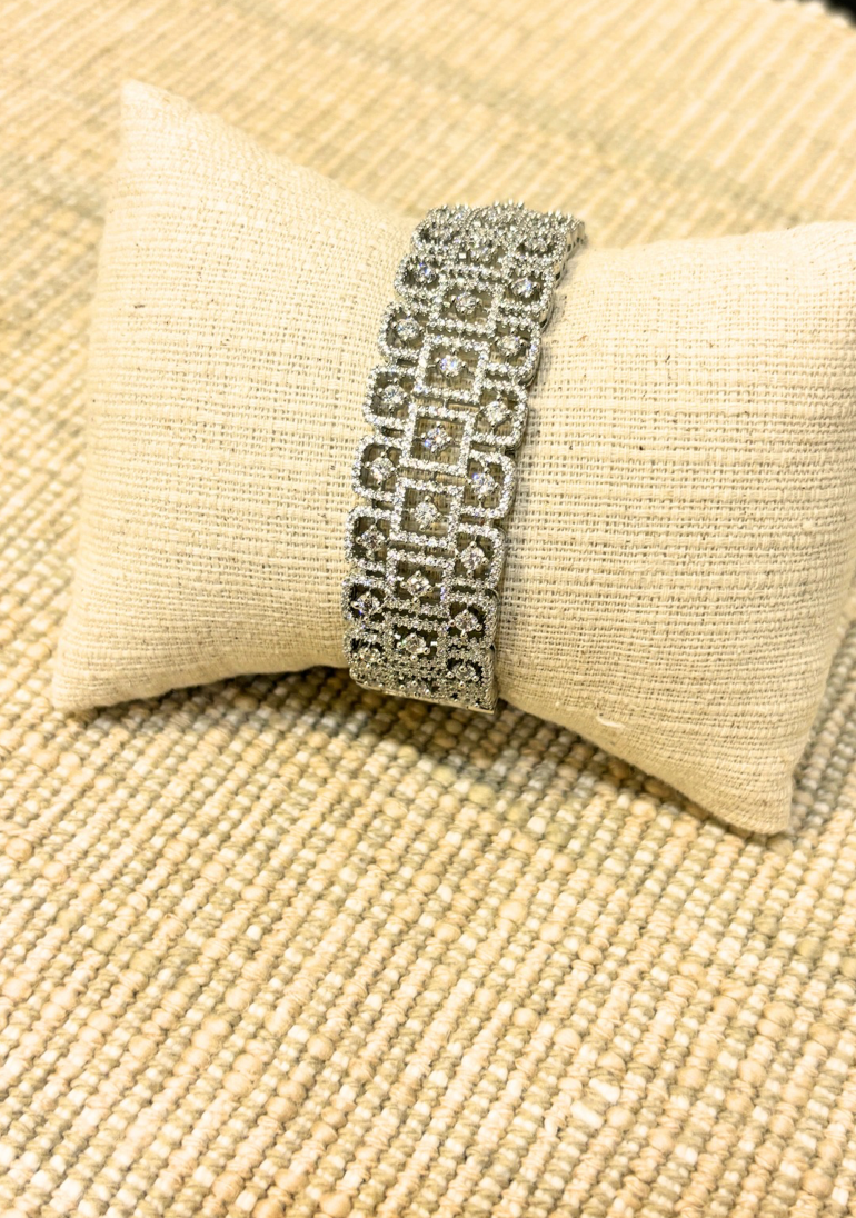 https://blingupp.com/products/broad-ad-cuff-bracelet