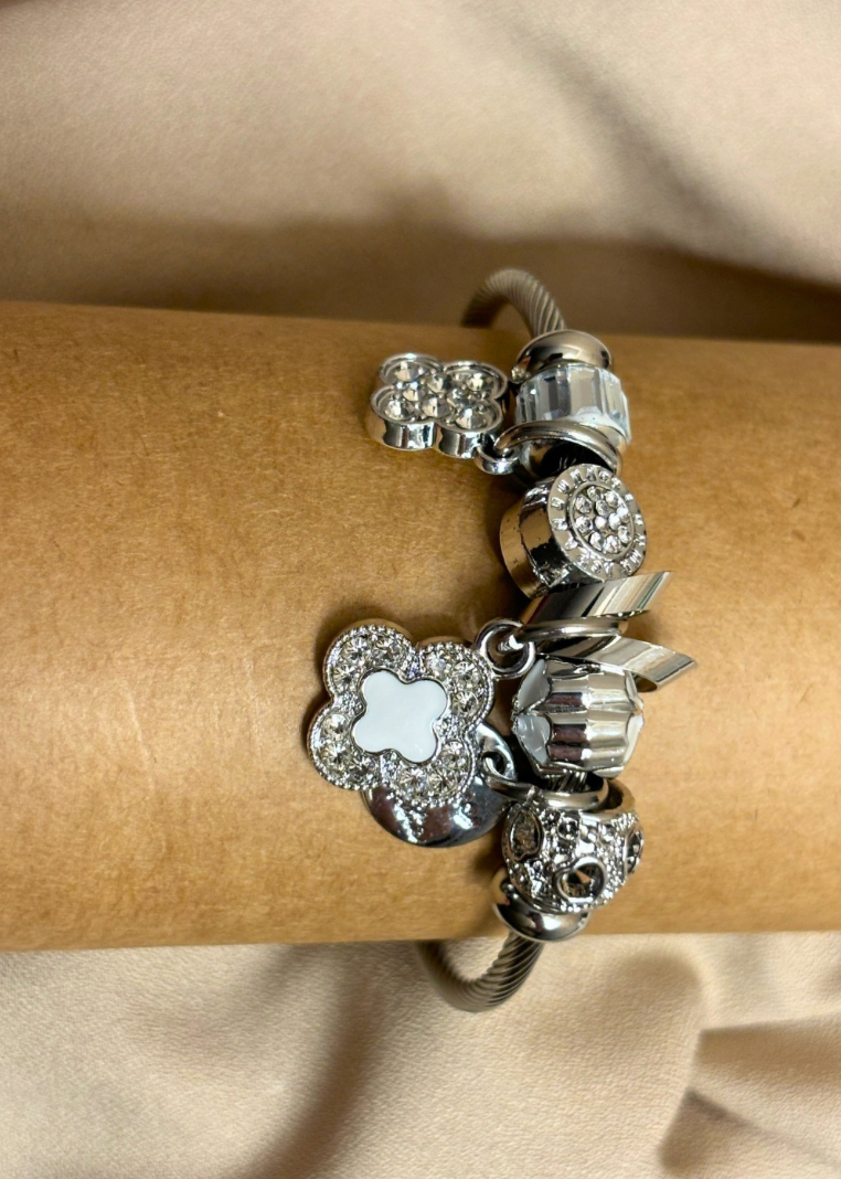 White Clove Pandora bracelet