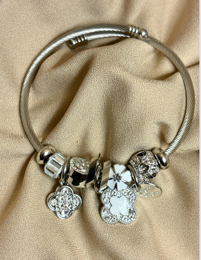 White Clove Pandora bracelet