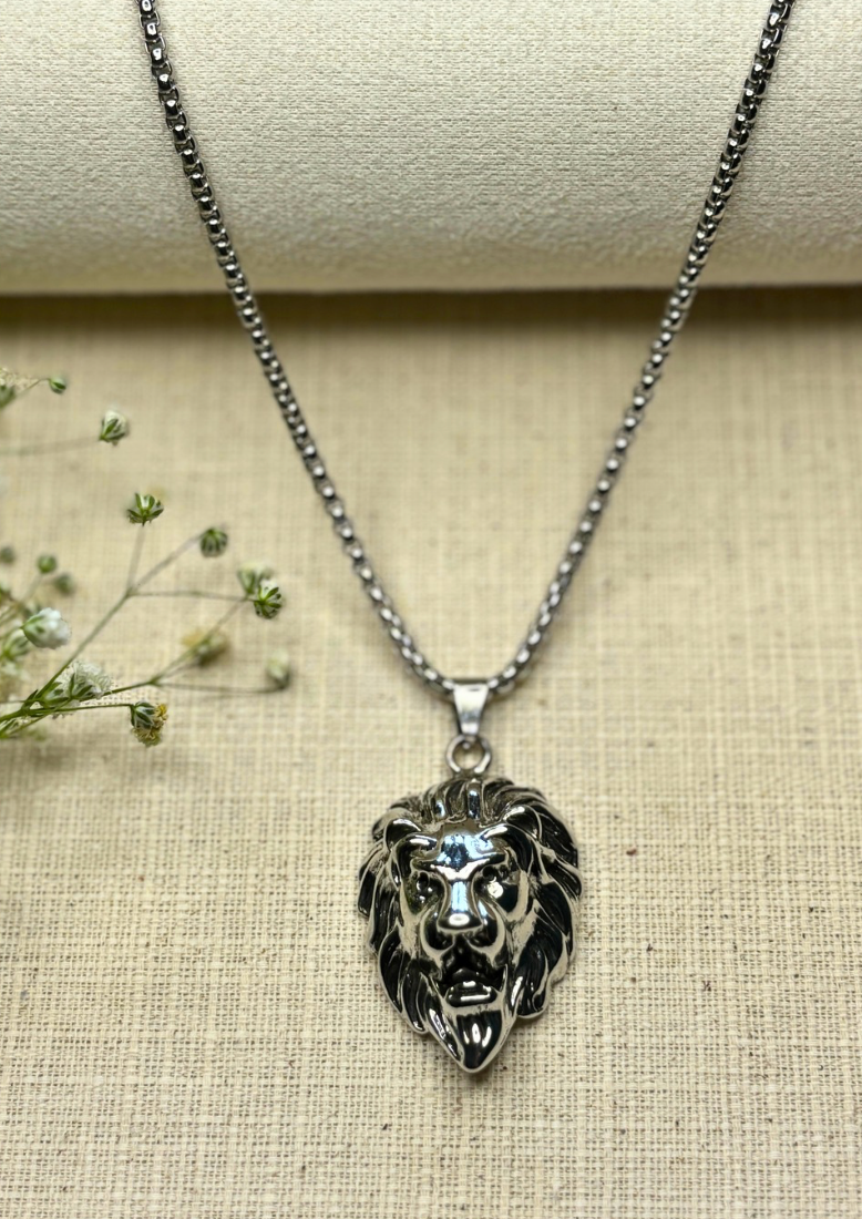 Mens Lion Pendant Necklace