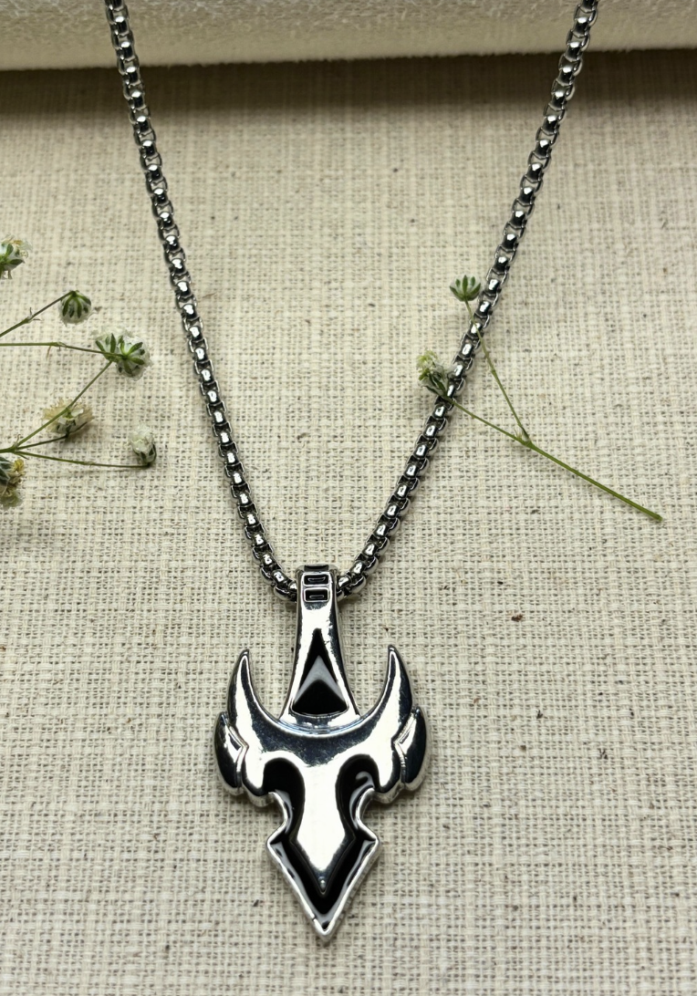 Arrow Design Mens Pendant  Chain