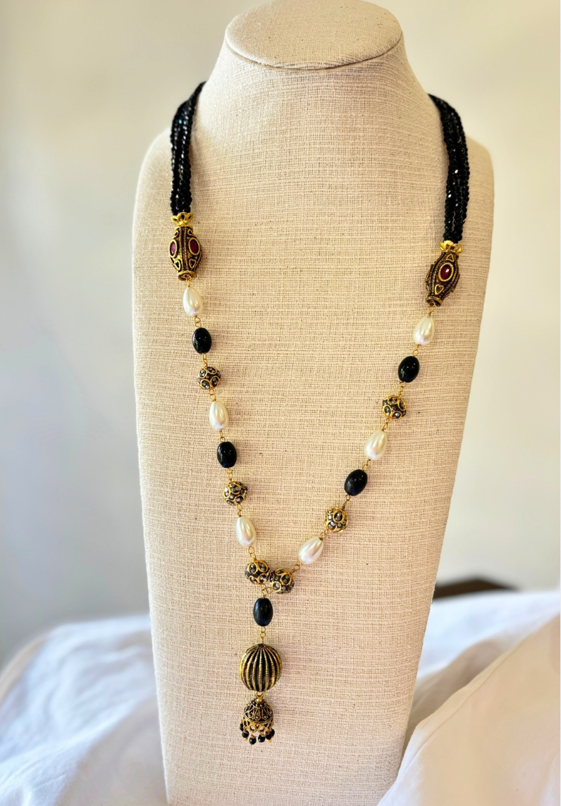 Necklace set with earrings